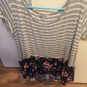 Short sleeve floral peplum